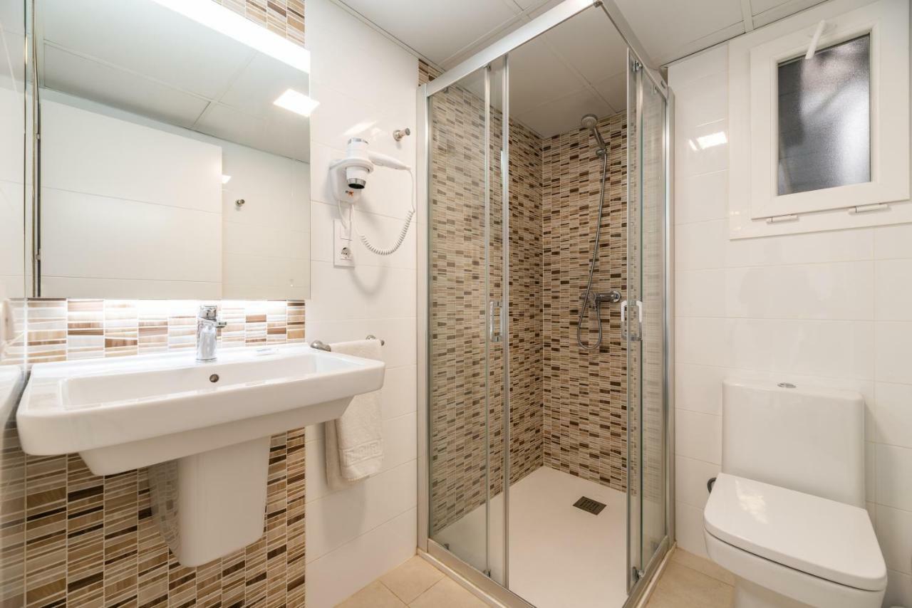 Rentalmar Navarra Family Suites Salou Eksteriør bilde