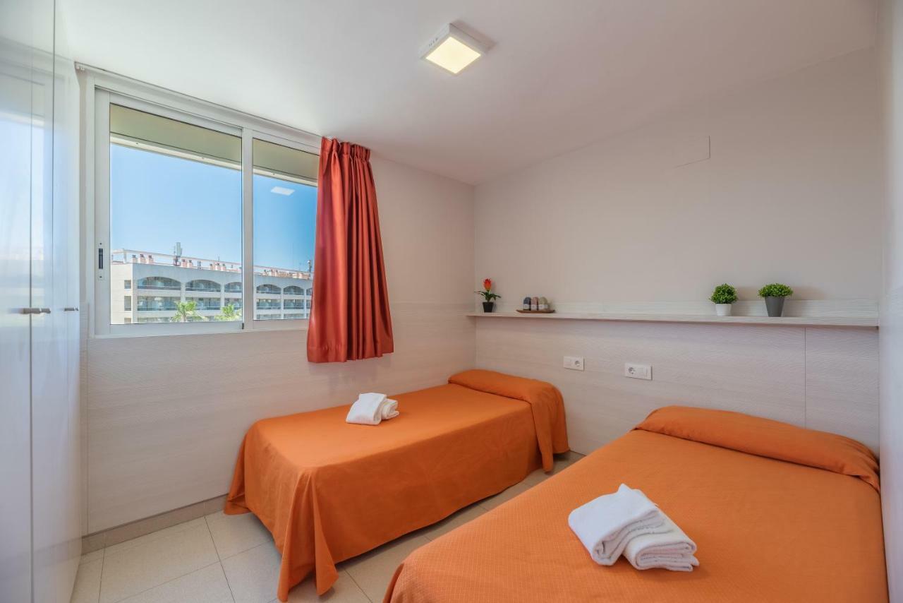 Rentalmar Navarra Family Suites Salou Eksteriør bilde